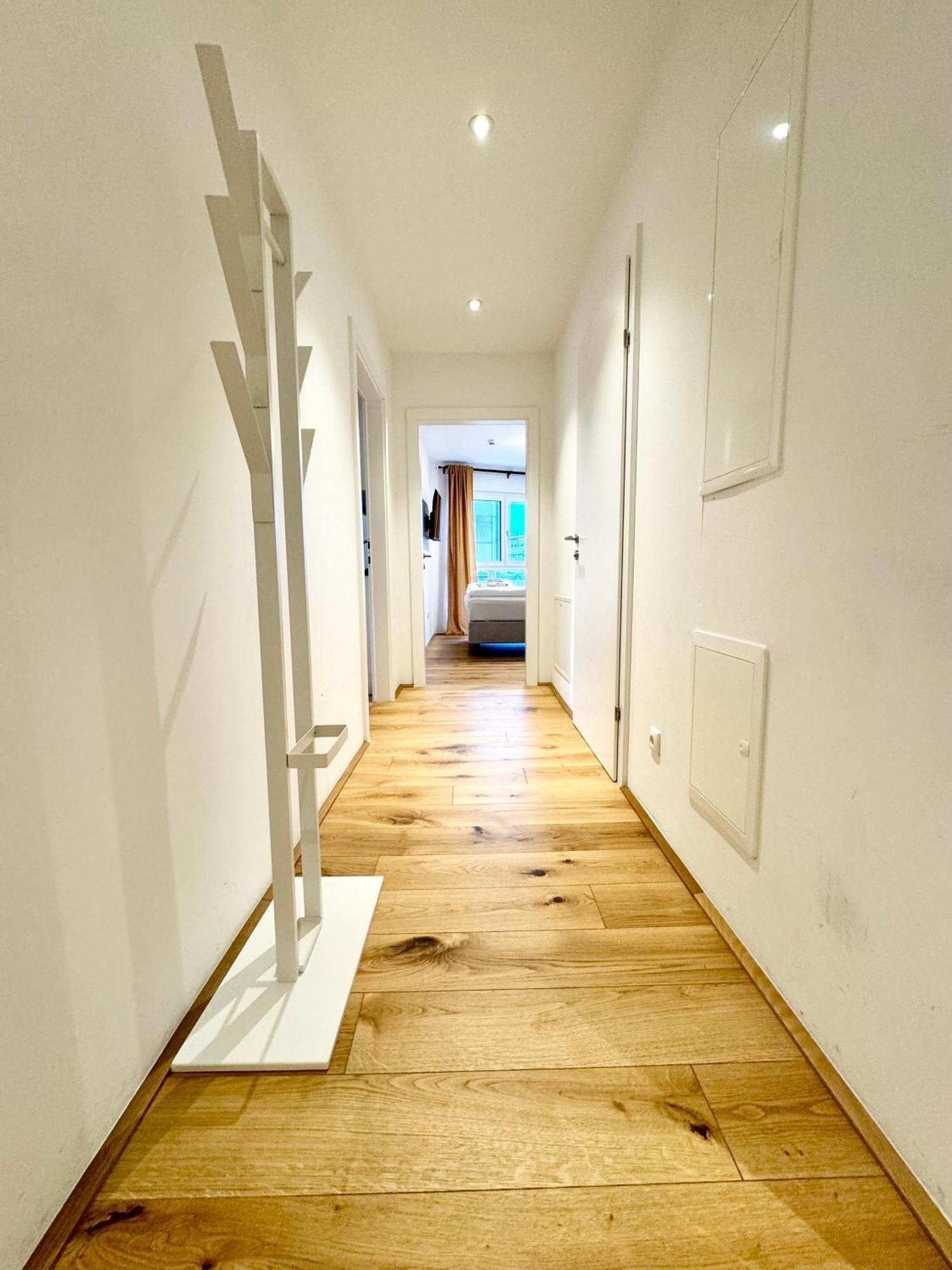 Kreative Wohnung Mit Balkon Viena Exterior foto