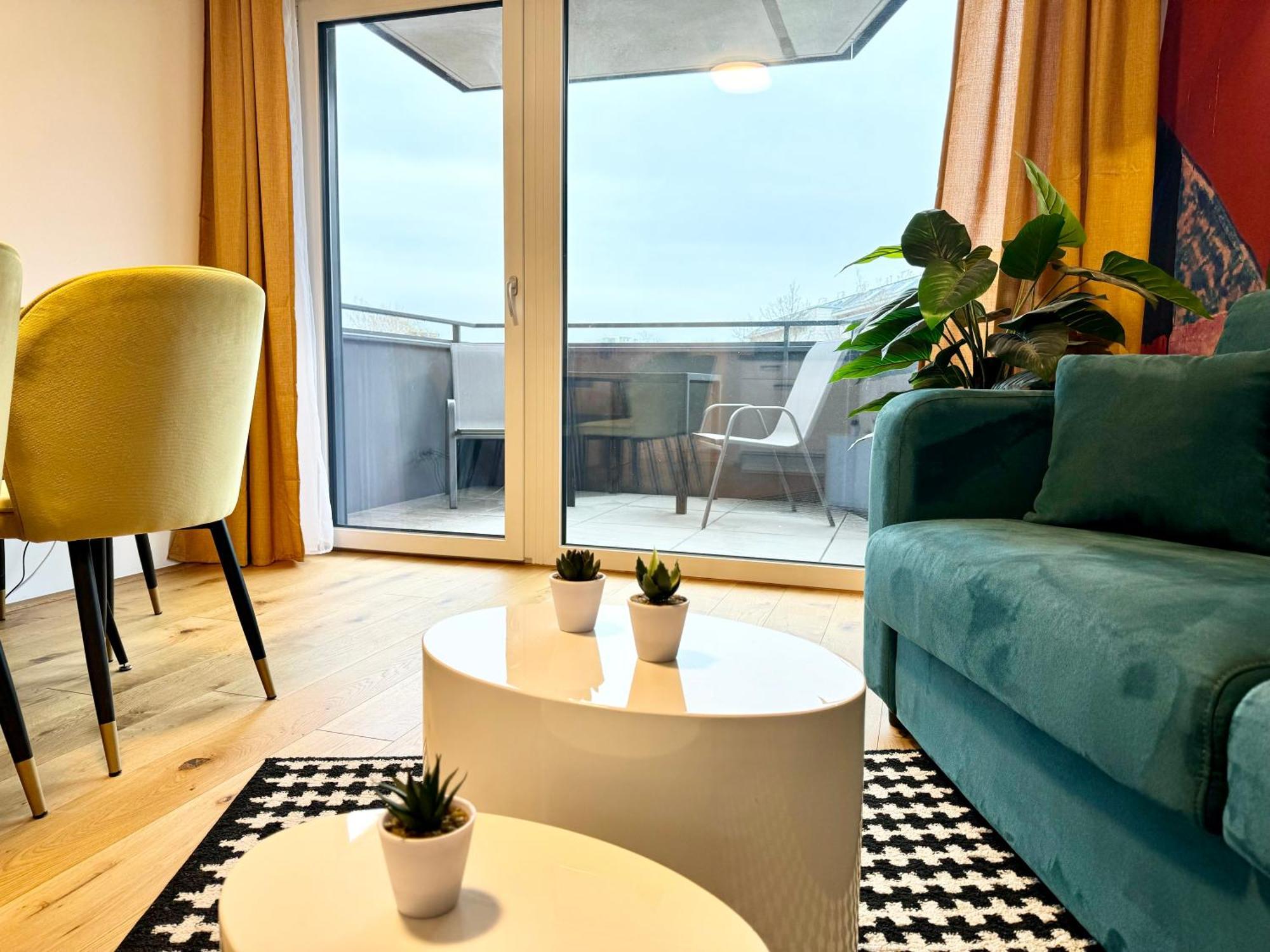 Kreative Wohnung Mit Balkon Viena Exterior foto
