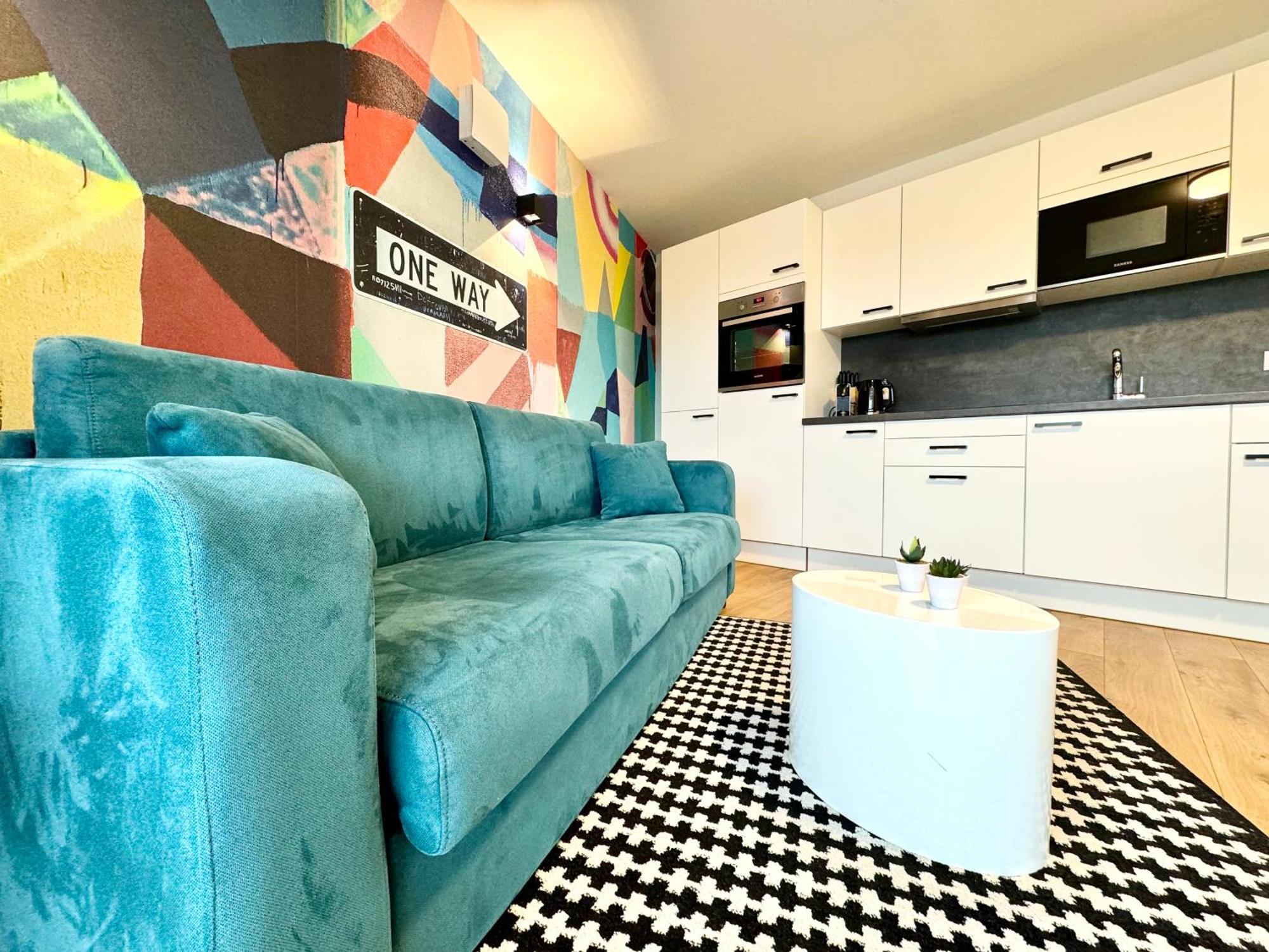 Kreative Wohnung Mit Balkon Viena Exterior foto