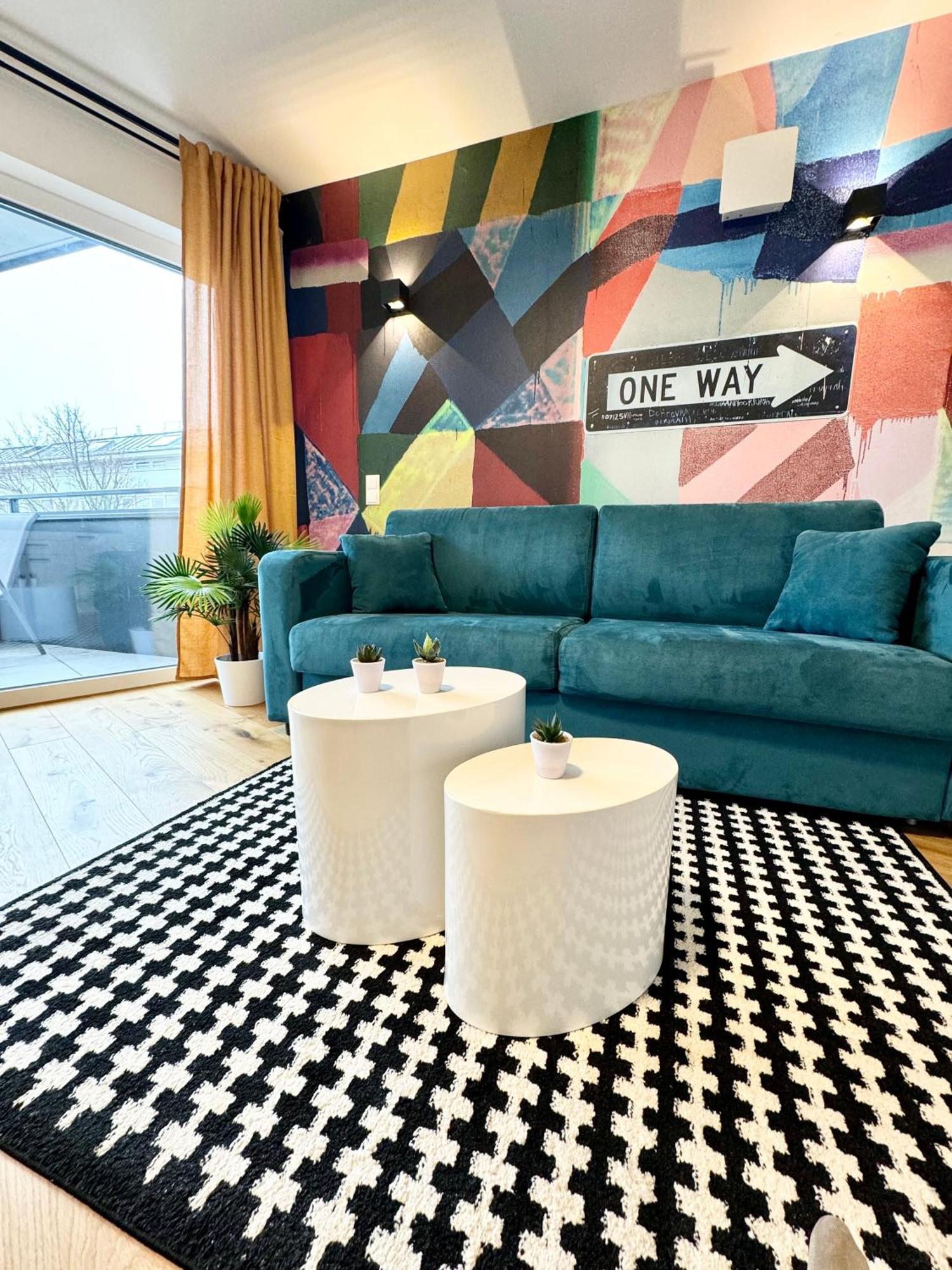 Kreative Wohnung Mit Balkon Viena Exterior foto